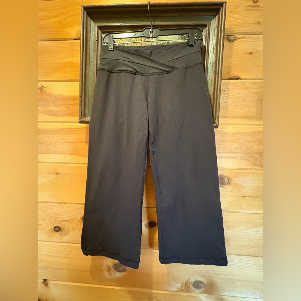 Lululemon Align Cropped Wide Legged Pants w/ signature crossover waistband S-6